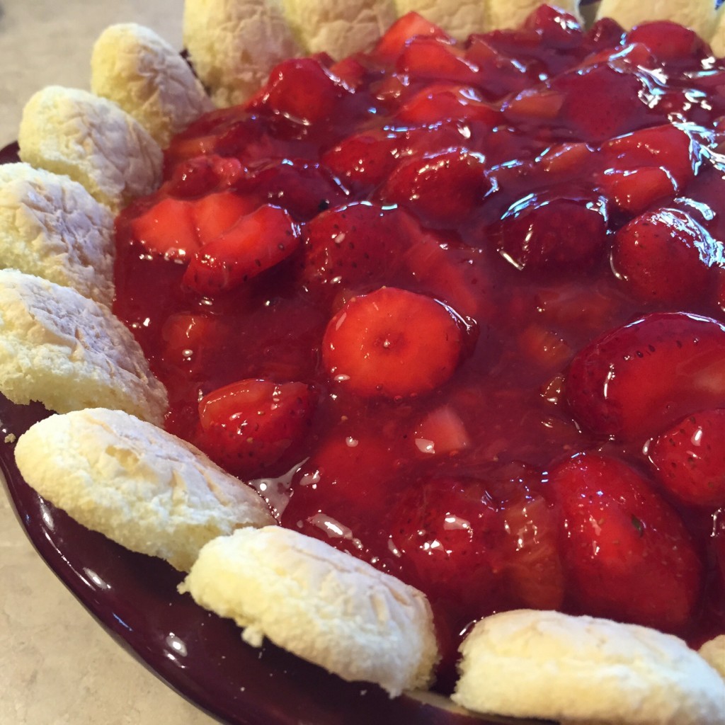 Strawberry Rhubarb Ladyfinger Cream Pie