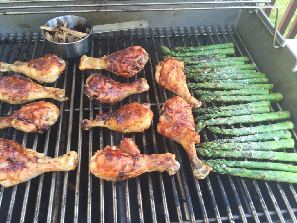 Barbecue Chicken and Grilled Asparagus