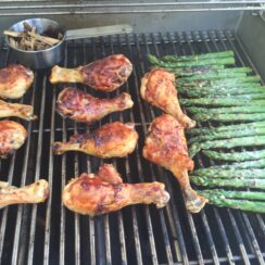 Barbecue Chicken and Grilled Asparagus