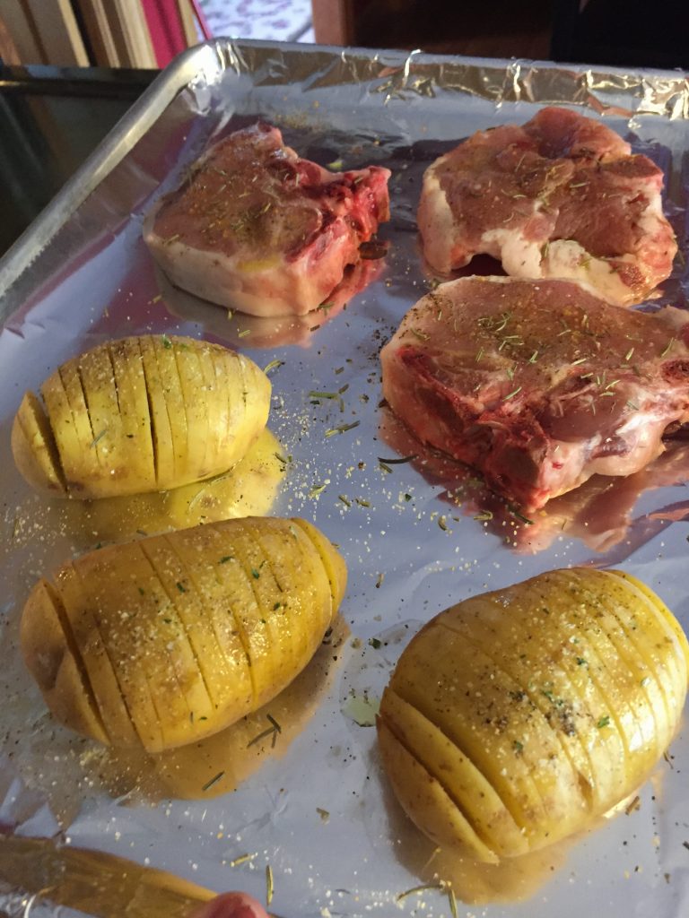 sheet pan pork chops and potatoes