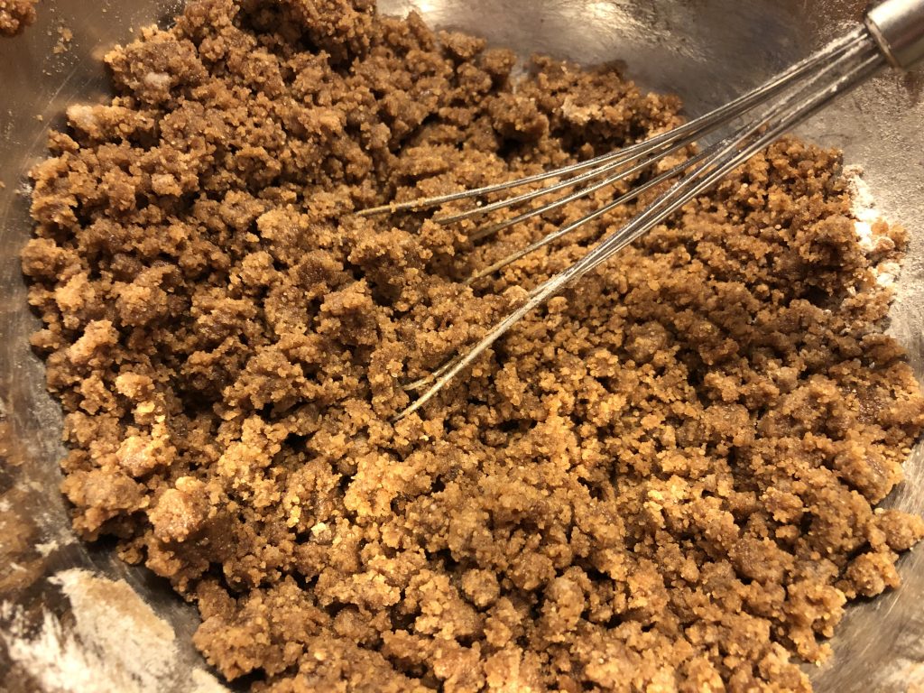 cinnamon crumble topping