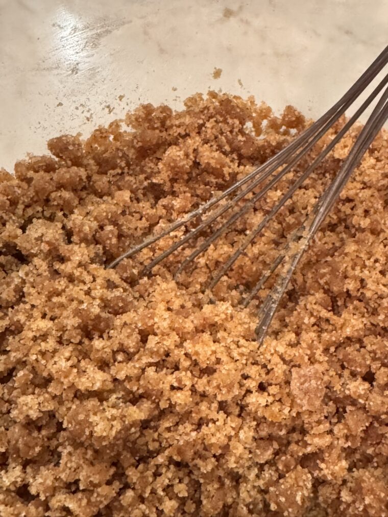 crunchy cinnamon topping