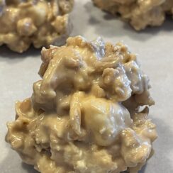 No Bake Peanut Butter Crunch Cookies