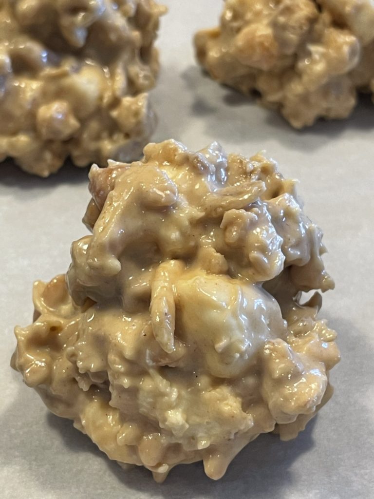 No-Bake Peanut Butter Crunch Cookies