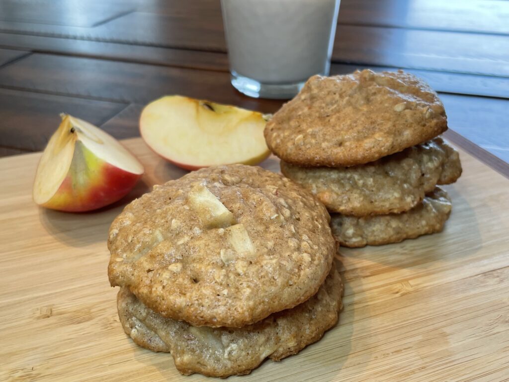 Easy Apple Oatmeal Cookies