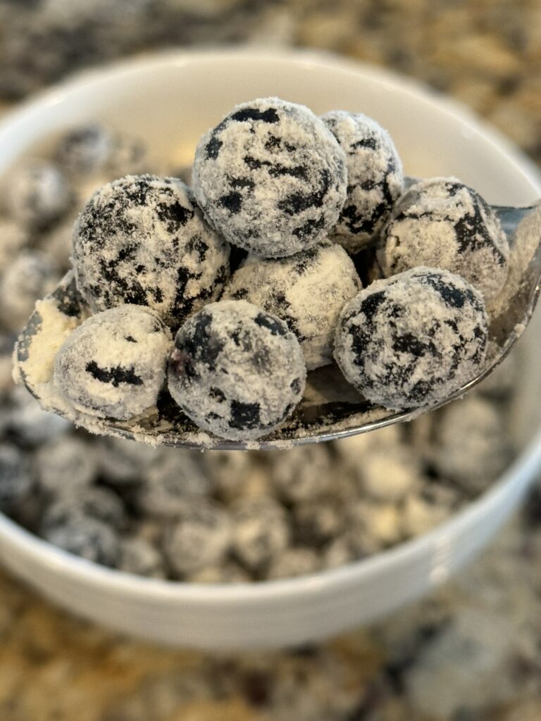 blueberries coated with flour