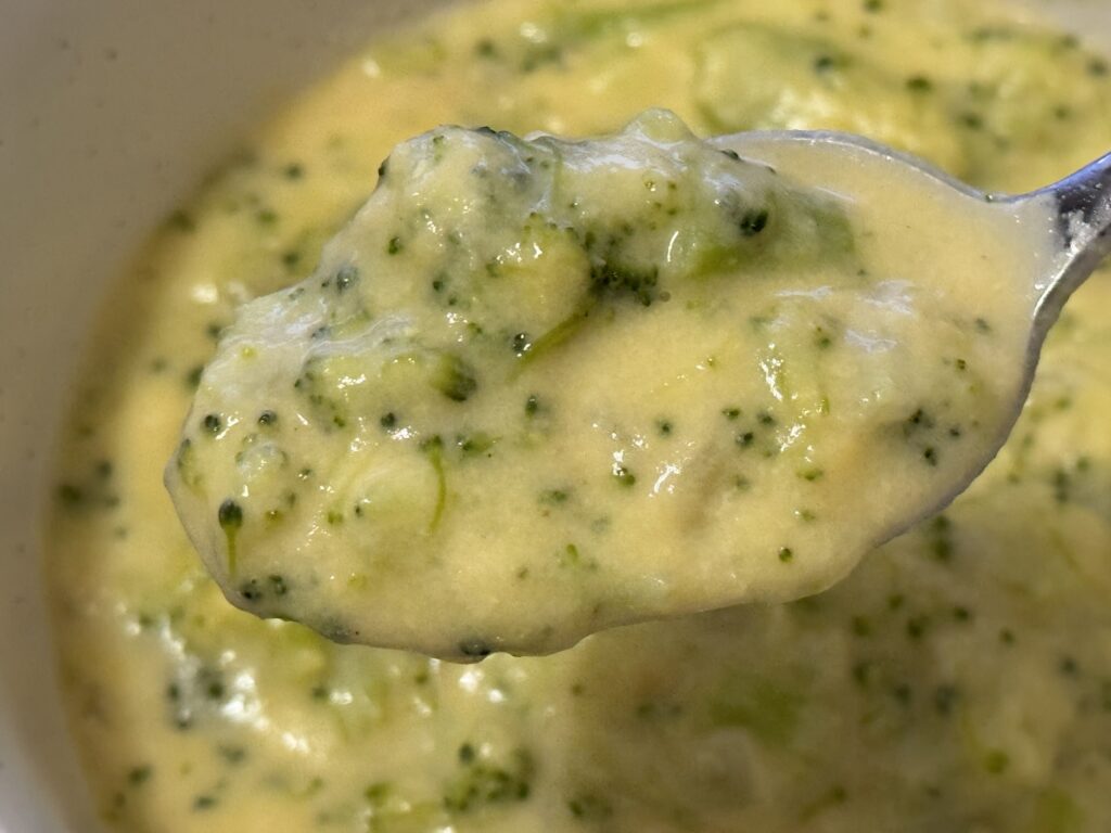 Cheesy Broccoli Soup