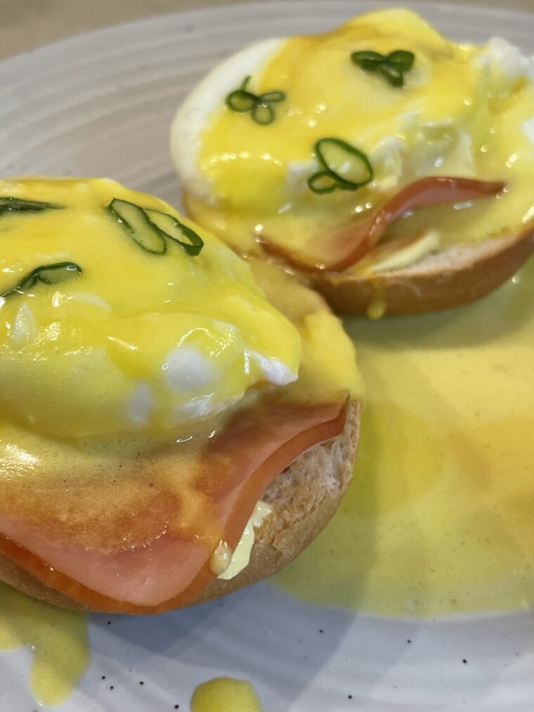 Mini Bagel Eggs Benedict