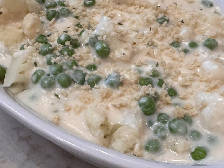 Creamy Cauliflower and Peas