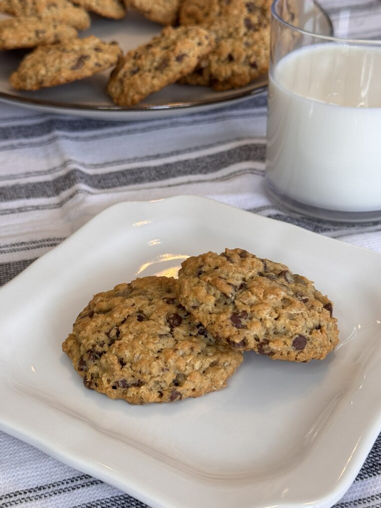 Oatmeal Chocolate Chip Cookies