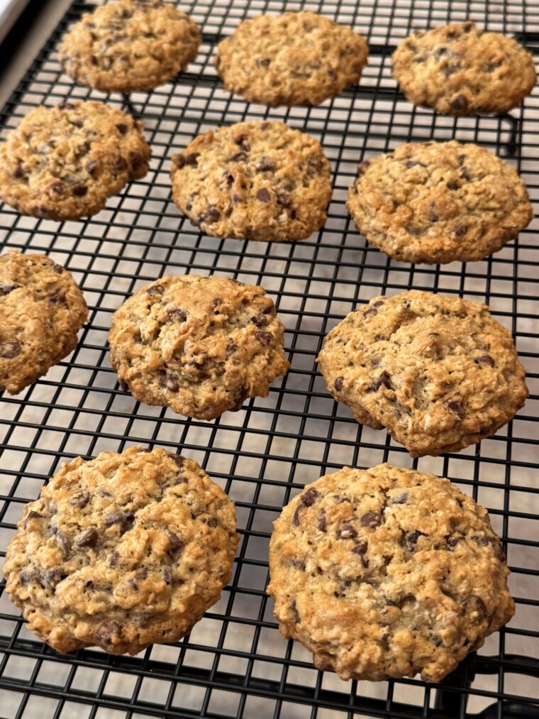 Oatmeal Chocolate Chip Cookies